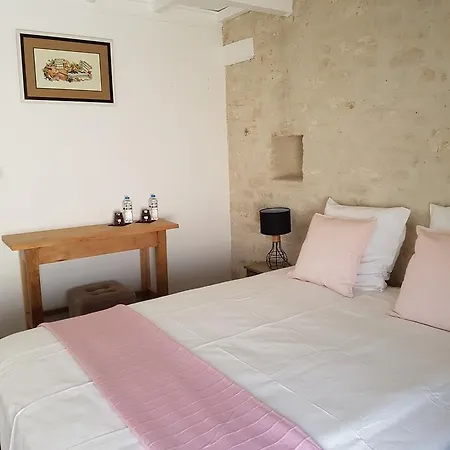 L'oustau Du Murier Bed & Breakfast *