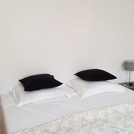 L'oustau Du Murier Bed & Breakfast